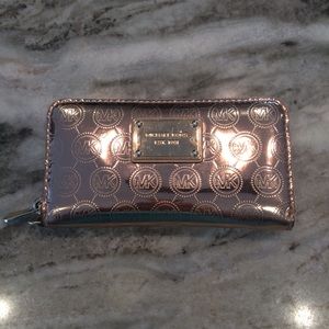 Michael Kors Metallic Rose Gold Wallet